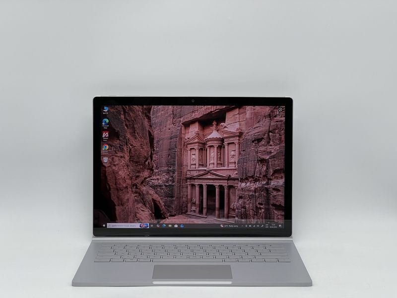 Ноутбук Microsoft Surface Book 2 / 13 IPS 60Гц 3000x2000 Touch / i5-7300U / RAM 8 GB / SSD 240 GB / Intel HD Graphics 620 / Клас A- / БУ MCRSFTSRFCBK2I52408IAM фото від Pixel