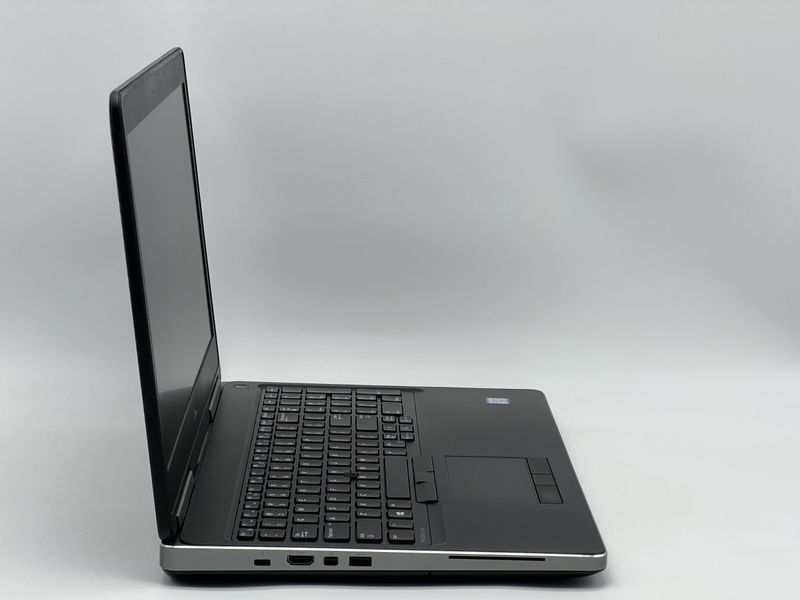 Ноутбук Dell Precision 7520 / 15 IPS 60Гц 1920x1080 / Intel Xeon E3-1505M v6 / RAM 16 GB / SSD / HDD 500 GB / Intel HD Graphics P630 / Клас A- / БУ DLLPRCSN7520IX16IAM фото від Pixel