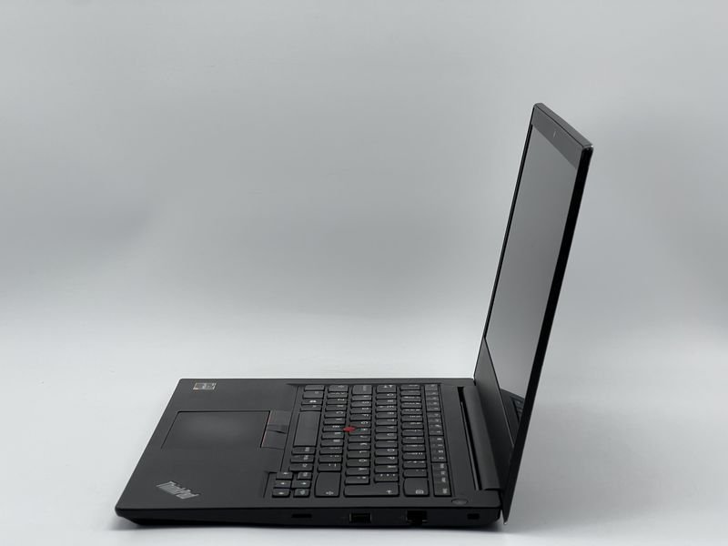 Ноутбук Lenovo ThinkPad E495 / 14 IPS 60Гц 1920x1080 / AMD Ryzen 5 3500U / RAM 16 GB / SSD 240 GB / AMD Radeon Vega 8 Graphics / Клас B / БУ LNVTHNKPD495A24016IB фото від Pixel