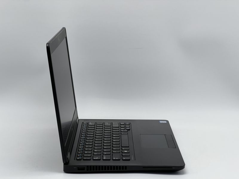 Ноутбук Dell Latitude E5470 / 14 TN 60Гц 1366x768 / i5-6440HQ / RAM 8 GB / SSD 240 GB / Intel HD Graphics 530 / Клас B / БУ DLLLTTD5470I52408TB фото від Pixel