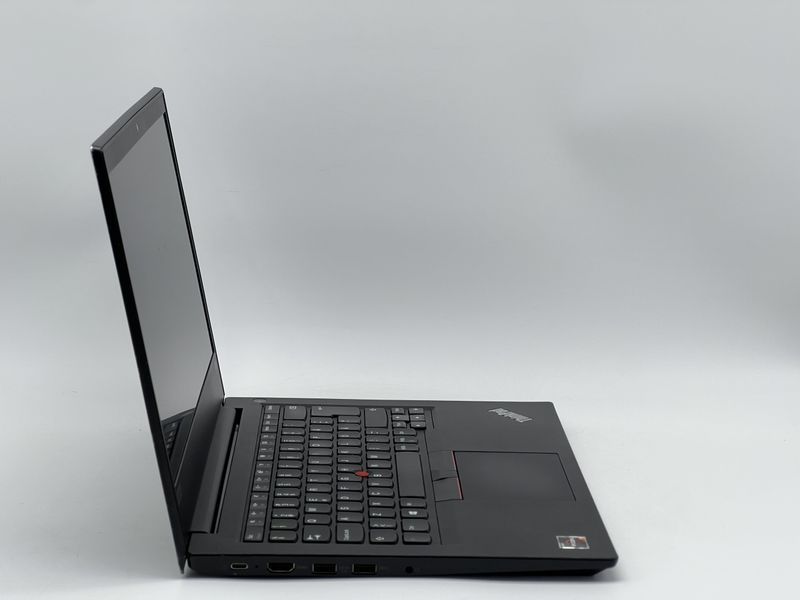 Ноутбук Lenovo ThinkPad E495 / 14 IPS 60Гц 1920x1080 / AMD Ryzen 5 3500U / RAM 16 GB / SSD 240 GB / AMD Radeon Vega 8 Graphics / Клас B / БУ LNVTHNKPD495A24016IB фото від Pixel