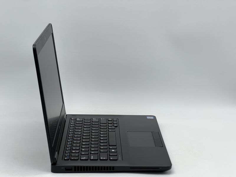 Ноутбук Dell Latitude E5470 / 14 TN 60Гц 1920x1080 / i5-6300U / RAM 8 GB / SSD 240 GB / Intel HD Graphics 520 / Клас A- / БУ DLLLTTD5470I52408TAM фото від Pixel