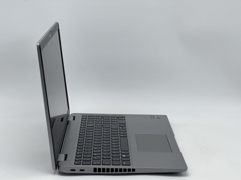 Ноутбук Dell Latitude 5540 / 15 IPS 60Гц 1920x1080 / i7-1370P / RAM 16 GB / SSD 480 GB / Intel UHD Graphics / Клас A- / БУ DLLLTTD5540I748016IAM фото від Pixel