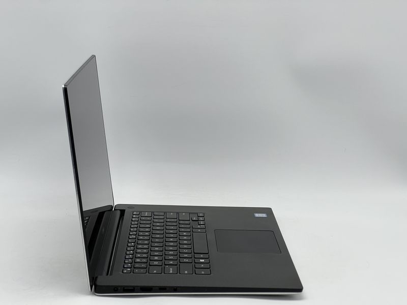 Ноутбук Dell XPS 15 9560 / 15 IPS 60Гц 3840x2160 Touch / i7-7700HQ / RAM 16 GB / SSD 480 GB / NVIDIA GeForce GTX 1050 / Клас A- / БУ DLLXPS159560I7105048016IAM фото від Pixel