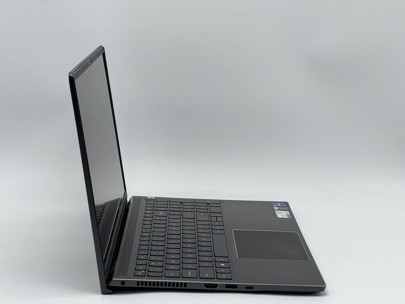 Ноутбук Dell Vostro 15 7510 / 15 IPS 60Гц 1920x1080 / i7-11800H / RAM 16 GB / SSD 480 GB / NVIDIA GeForce RTX 3050 / Клас B / БУ DLLVSTR157510I7305048016IB фото від Pixel