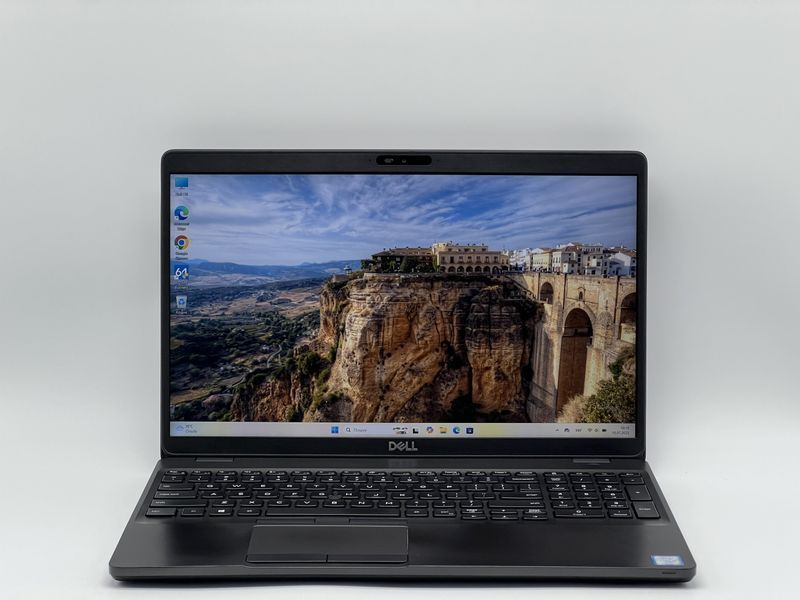 Ноутбук Dell Latitude 5500 / 15 IPS 60Гц 1920x1080 / i7-8665U / RAM 16 GB / SSD 240 GB / Intel UHD Graphics 620 / Клас B / БУ DLLLTTD5500I724016IB фото від Pixel