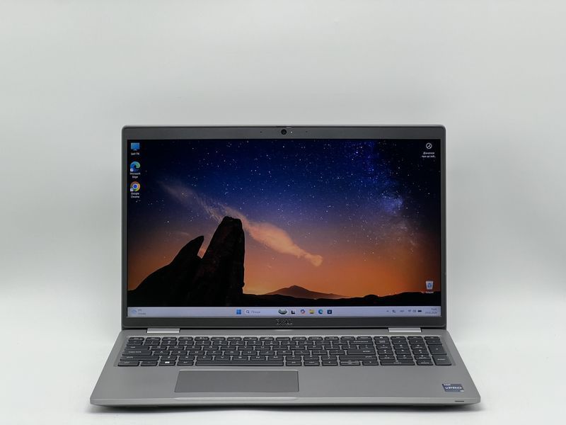 Ноутбук Dell Latitude 5530 / 15 IPS 1920x1080 / i5-1235U / RAM 16 GB / SSD 480 GB / Intel Iris Xe Graphics / Клас A- / БУ DLLLTTD5530I548016IAM фото від Pixel