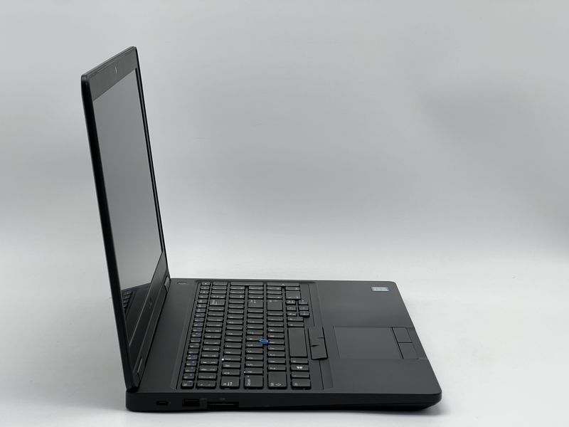 Ноутбук Dell Precision 3530 / 15 IPS 1920x1080 / i7-8850H / RAM 16 GB / SSD 480 GB / NVIDIA Quadro P600 / Клас A- / БУ DLLPRCSN3530I760048016IAM фото від Pixel