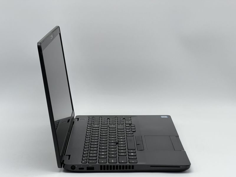 Ноутбук Dell Latitude 5501 / 15 IPS 60Гц 1920x1080 / i5-9400H / RAM 16 GB / SSD 240 GB / Intel UHD Graphics 630 / Клас B / БУ DLLLTTD5501I524016IB фото від Pixel
