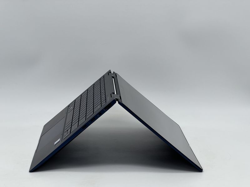 Трансформер HP Elite Dragonfly / 13 IPS 60Гц 1920x1080 Touch / i5-8365U / RAM 16 GB / SSD 480 GB / Intel UHD Graphics 620 / Клас A- / БУ HPLTDRGNFLI548016IAM фото від Pixel
