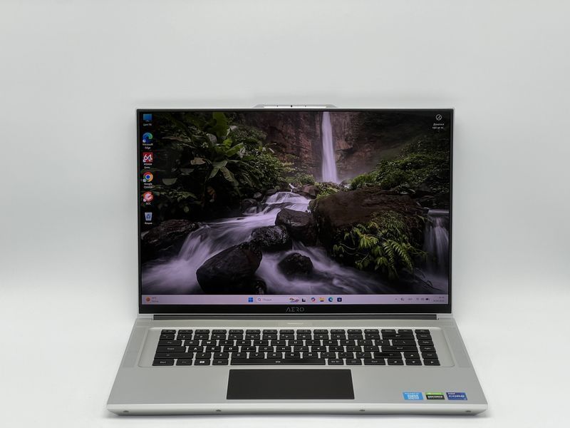 Ноутбук Gigabyte Aero 16 XE5 RP86 / 16 OLED 60Гц 3840x2400 / i7-12700H / RAM 16 GB / SSD 960 GB / NVIDIA GeForce RTX 3070 Ti / Клас A- / БУ GGBTR16X5RP86I7307096016OAM фото від Pixel