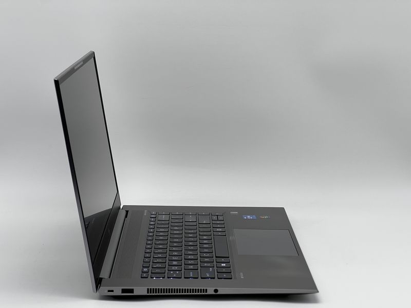 Ноутбук HP ZBook Studio 15 G8 / 15 IPS 120Гц 3840x2160 / i7-11850H / RAM 32 GB / SSD 960 GB / NVIDIA GeForce RTX 3070 / Клас A- / БУ HPZBKSTD15G8I7307096032IAM фото від Pixel