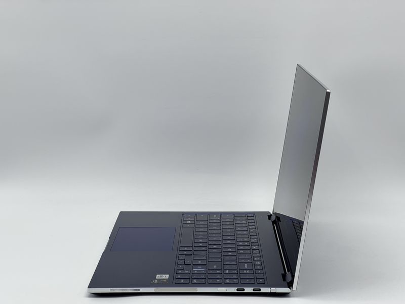 Трансформер Samsung GalaxyBook Flex NP950QCG -K01US / 15 IPS 60Гц 1920x1080 Touch / i7-1065G7 / RAM 12 GB / SSD 480 GB / Intel Iris Plus Graphics / Клас A- / БУ SMSNGGLXBKFLXNP950QCGK01SI748012IAM фото від Pixel