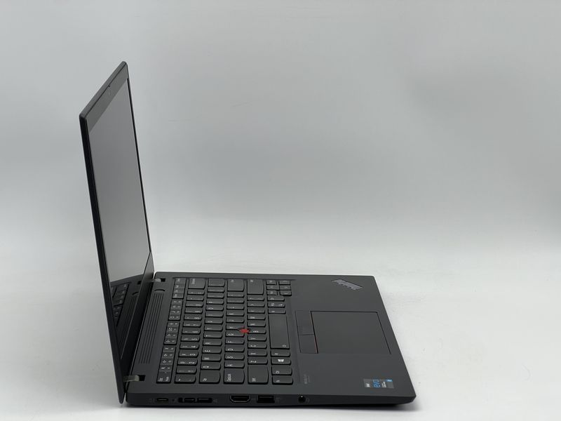 Ноутбук Lenovo ThinkPad T14s Gen 2 / 14 IPS 3840x2160 / i7-1185G7 / RAM 32 GB / SSD 480 GB / Intel Iris Xe Graphics / Клас A- / БУ LNVTHNKPDT14SGN2I748032IAM фото від Pixel