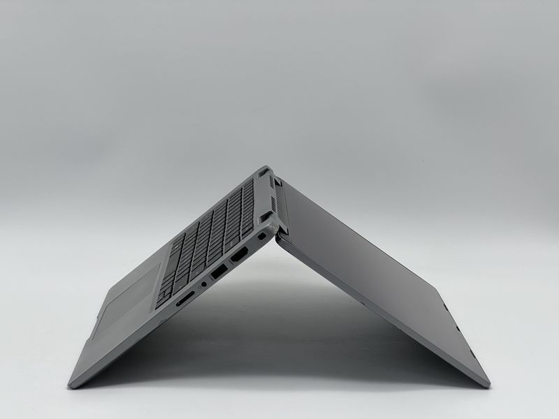 Трансформер Dell Latitude 5320 2-in-1 / 13 IPS 60Гц 1920x1080 Touch / i7-1185G7 / RAM 16 GB / SSD 240 GB / Intel Iris Xe Graphics / Клас A- / БУ DLLLTTD53202N1I724016IAM фото від Pixel