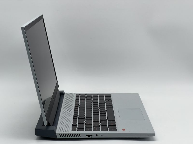 Ноутбук Dell G15 5515 Ryzen Edition / 15 IPS 120Гц 1920x1080 / AMD Ryzen 5 5600H / RAM 16 GB / SSD 1024 GB / NVIDIA GeForce RTX 3050 Ti / Клас A- / БУ DLLG155515RZNDTNA3050102416IAM фото від Pixel