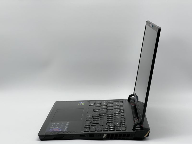 Ноутбук MSI Raider GE68HX 13VF / 16 IPS 240Гц 2560 x 1600 / i9-13950HX / RAM 32 GB / SSD 960 GB / NVIDIA GeForce RTX 4060 / Клас A- / БУ MSRDRG68HX13VFI9406096032IAM фото від Pixel