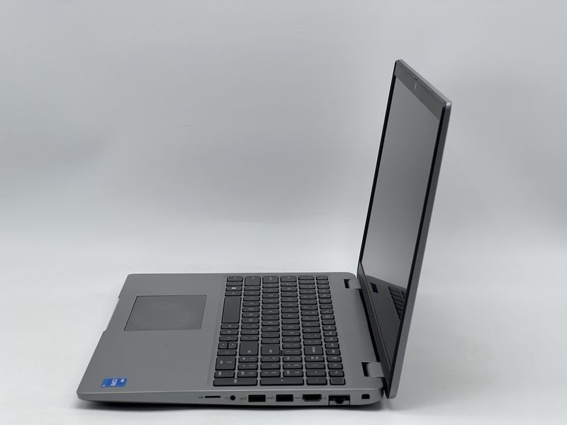 Ноутбук Dell Latitude 5540 / 15 IPS 60Гц 1920x1080 / i5-1350P / RAM 16 GB / SSD 240 GB / Intel UHD Graphics / Клас A- / БУ DLLLTTD5540I524016IAM фото від Pixel