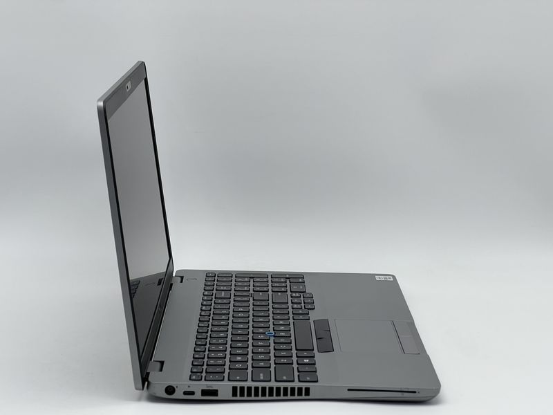 Ноутбук Dell Latitude 5510 / 15 TN 60Гц 1366x768 / i5-10310U / RAM 16 GB / SSD 240 GB / Intel UHD Graphics / Клас A- / БУ DLLLTTD5510I524016TAM фото від Pixel