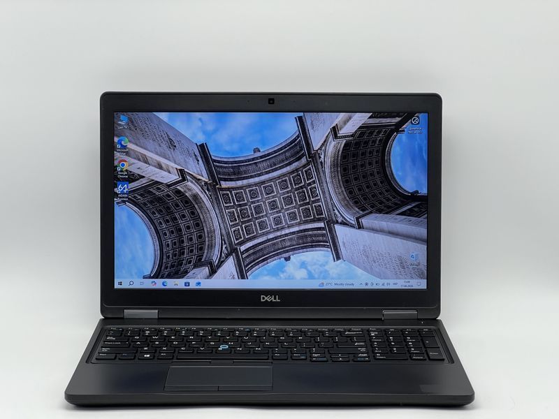 Ноутбук Dell Latitude 5590 / 15 TN 60Гц 1366x768 / i5-7300U / RAM 8 GB / SSD 120 GB / Intel HD Graphics 620 / Клас B / БУ DLLLTTD5590I51208TB фото від Pixel