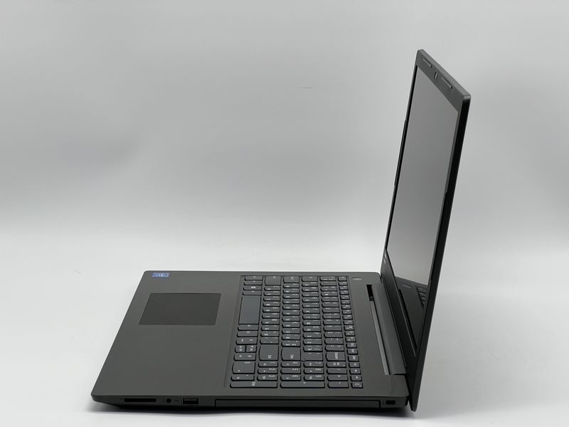 Ноутбук Lenovo V130-15IGM / 15 TN 60Гц 1366x768 / Intel Celeron N4000 / RAM 8 GB / SSD 240 GB / Intel UHD Graphics 600 / Клас A- / БУ LNVV13015GMIC2408TAM фото від Pixel