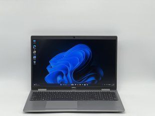 Ноутбук Dell Latitude 5520 / 15 IPS 60Гц 1920x1080 / i5-1145G7 / RAM 16 GB / SSD 240 GB / Intel Iris Xe Graphics / Клас A- / БУ DLLLTTD5520I524016IAM фото від Pixel