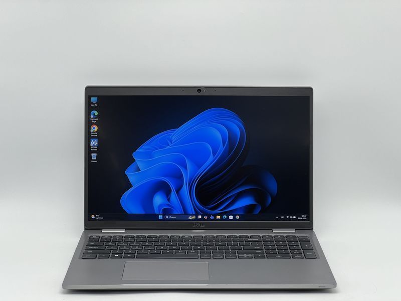 Ноутбук Dell Latitude 5520 / 15 IPS 60Гц 1920x1080 / i5-1145G7 / RAM 16 GB / SSD 240 GB / Intel Iris Xe Graphics / Клас A- / БУ DLLLTTD5520I524016IAM фото від Pixel