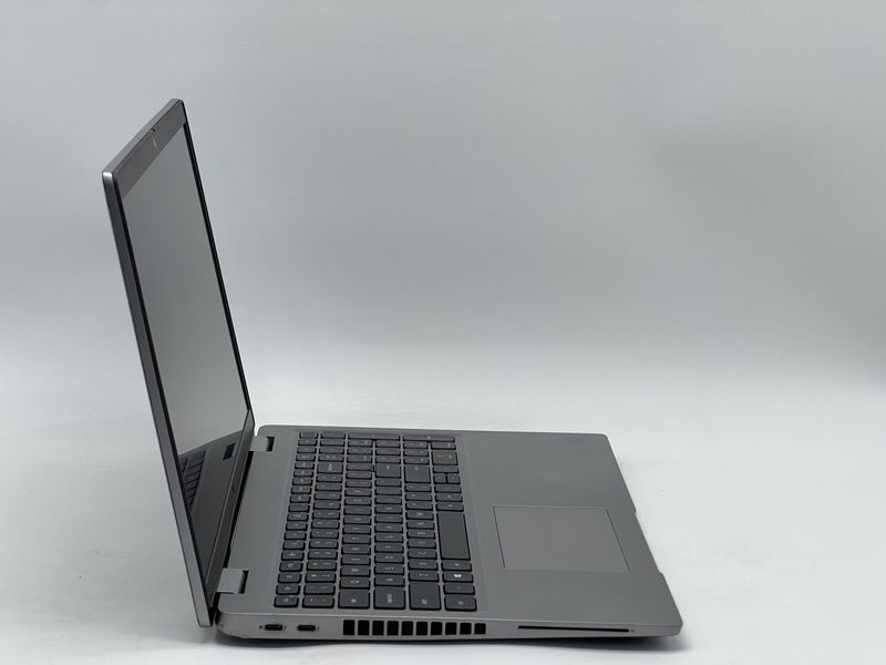Ноутбук Dell Latitude 5520 / 15 IPS 60Гц 1920x1080 / i5-1145G7 / RAM 16 GB / SSD 240 GB / Intel Iris Xe Graphics / Клас A- / БУ DLLLTTD5520I524016IAM фото від Pixel