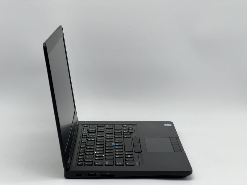 Ноутбук Dell Latitude 5480 / 14 TN 60Гц 1366x768 / i7-6600U / RAM 16 GB / SSD 480 GB / NVIDIA GeForce 930 MX / Клас A- / БУ DLLLTTD5480I793048016TAM фото від Pixel