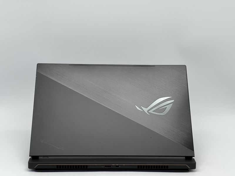 Ноутбук Asus Rog GX531GS / 15 IPS 144Гц 1920x1080 / i7-8750H / RAM 24 GB / SSD 960 GB / NVIDIA GeForce GTX 1070 / Клас A- / БУ SSRGGX531GSI7107096024IAM фото від Pixel