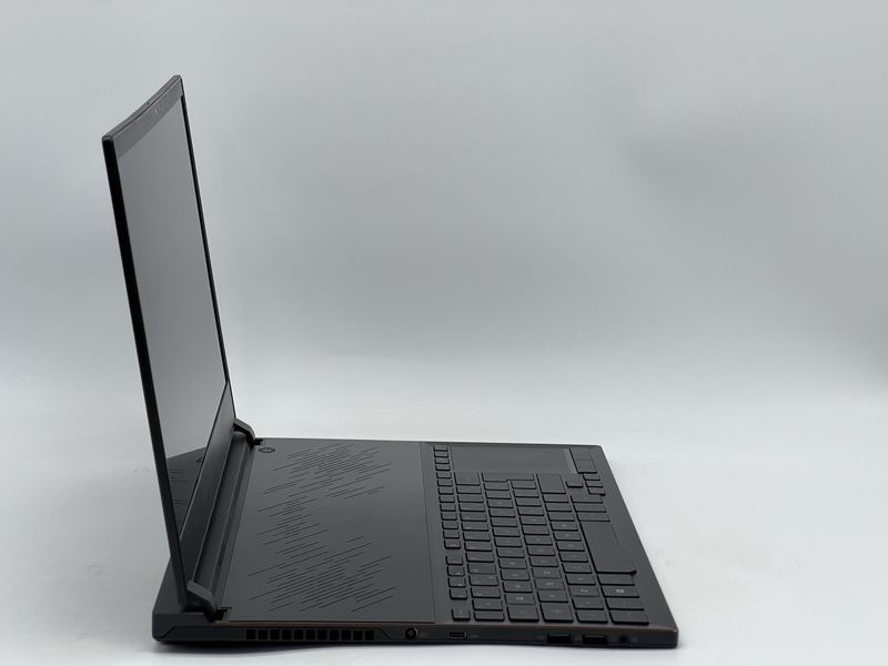 Ноутбук Asus Rog GX531GS / 15 IPS 144Гц 1920x1080 / i7-8750H / RAM 24 GB / SSD 960 GB / NVIDIA GeForce GTX 1070 / Клас A- / БУ SSRGGX531GSI7107096024IAM фото від Pixel