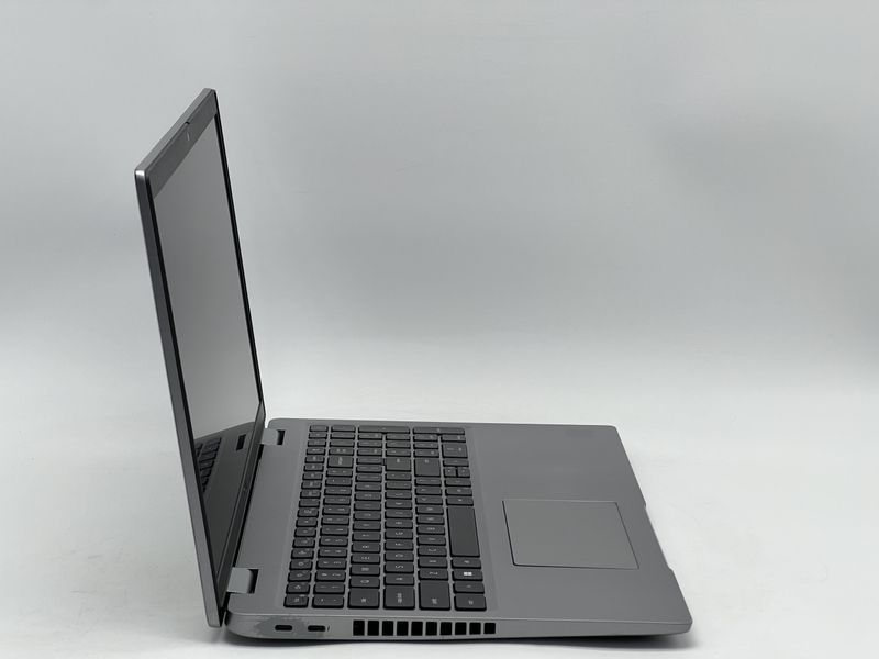 Ноутбук Dell Latitude 5530 / 15 IPS 60Гц 1920x1080 / i5-1245U / RAM 16 GB / SSD 240 GB / Intel Iris Xe Graphics / Клас A- / БУ DLLLTTD5530I524016IAM фото від Pixel