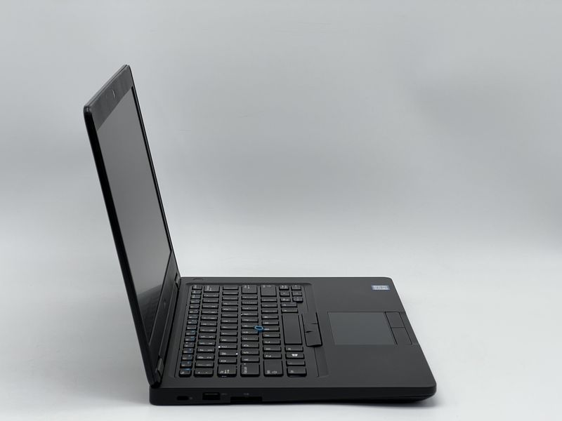 Ноутбук Dell Latitude 5490 / 14 TN 60Гц 1366x768 / i5-8350U / RAM 8 GB / SSD 240 GB / Intel UHD Graphics 620 / Клас A- / БУ DLLLTTD5490I52408TAM фото від Pixel