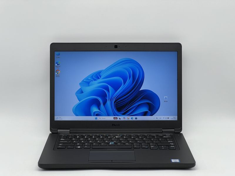 Ноутбук Dell Latitude 5490 / 14 TN 60Гц 1366x768 / i5-8350U / RAM 8 GB / SSD 240 GB / Intel UHD Graphics 620 / Клас A- / БУ DLLLTTD5490I52408TAM фото від Pixel