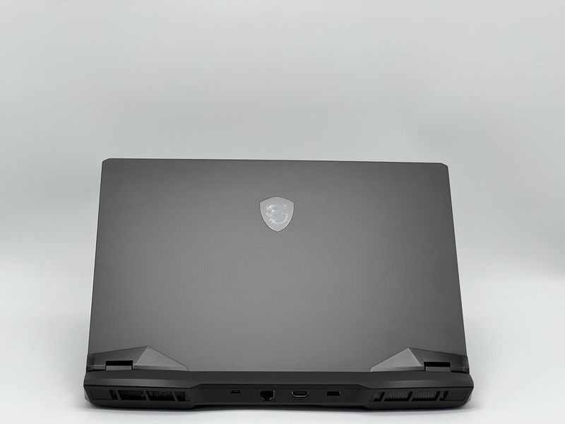 Ноутбук MSI Vector GP66HX / 15 IPS 165Гц 2560x1440 / i7-12800HX / RAM 16 GB / SSD 240 GB / Intel Iris Xe Graphics / Клас B / БУ MSVCTRGP66HXI724016IB фото від Pixel