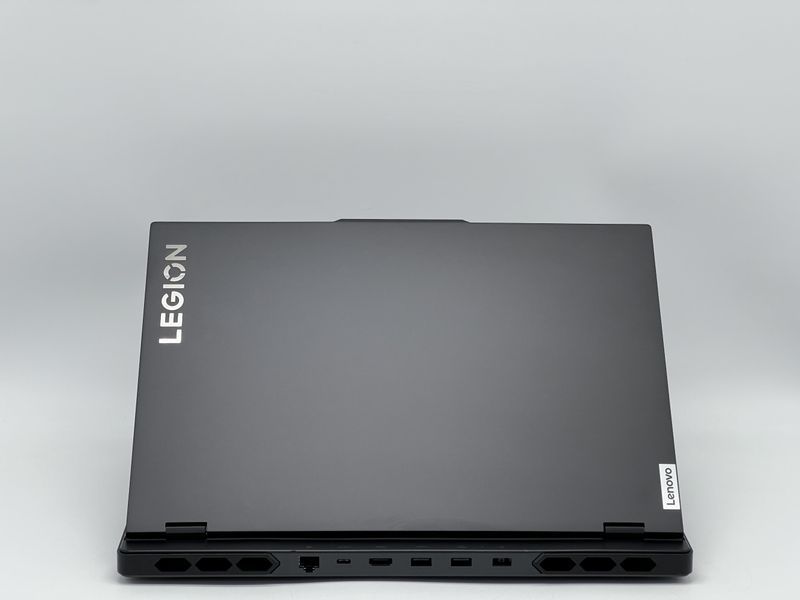 Ноутбук Lenovo Legion Pro 7 16IRX9H / 16 IPS 300Гц 2560 x 1600 / i9-14900HX / RAM 32 GB / SSD 960 GB / NVIDIA GeForce RTX 4080 / Клас A- / БУ LNVLGNPR716RX9HI9408096032IAM фото від Pixel