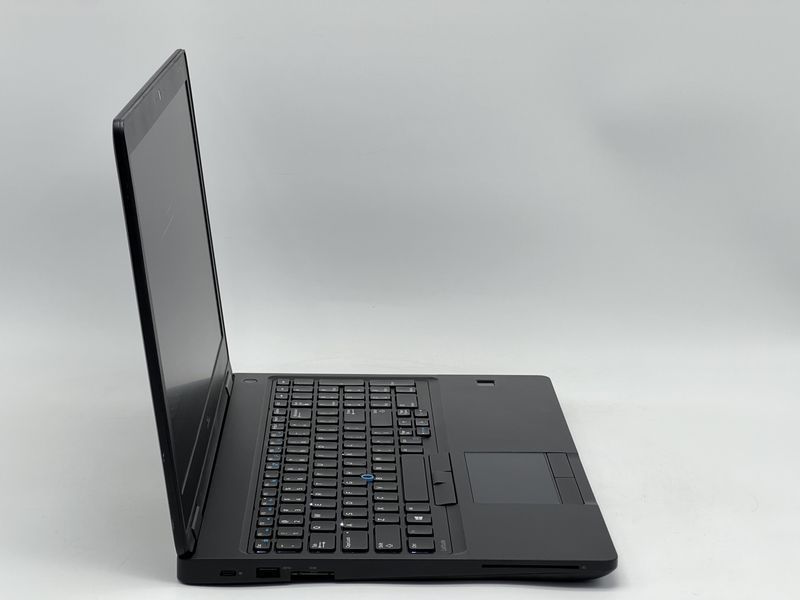 Ноутбук Dell Latitude 5580 / 15 IPS 60Гц 1920x1080 / i5-6300U / RAM 8 GB / SSD 120 GB / Intel HD Graphics 520 / Клас A- / БУ DLLLTTD5580I51208IAM фото від Pixel