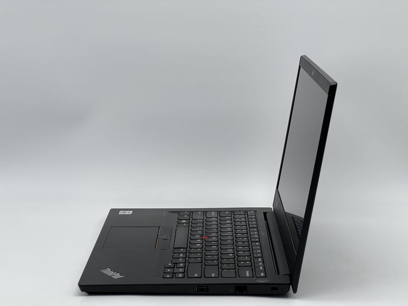 Ноутбук Lenovo ThinkPad E14 / 14 TN 60Гц 1920x1080 / i3-10110U / RAM 16 GB / SSD 240 GB / Intel UHD Graphics / Клас B / БУ LNVTHNKPD14I324016TB фото від Pixel