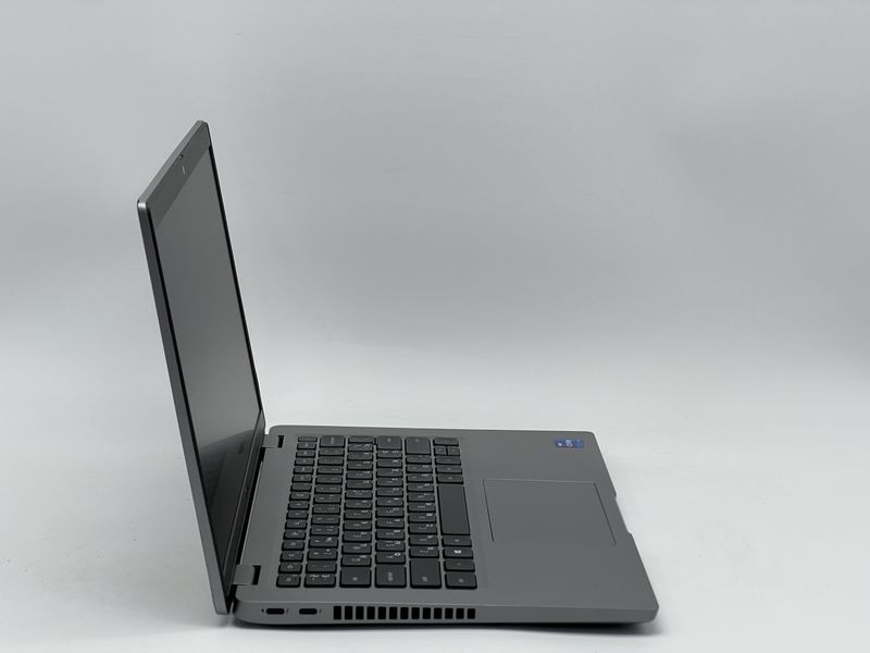 Ноутбук Dell Latitude 5420 / 14 TN 60Гц 1366x768 / i7-1185G7 / RAM 16 GB / SSD 240 GB / Intel Iris Xe Graphics / Клас A- / БУ DLLLTTD5420I724016TAM фото від Pixel