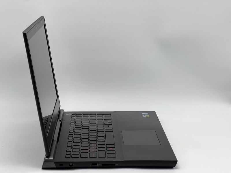 Ноутбук Dell Inspiron 15 7000 / 15 IPS 60Гц 1920x1080 / i7-7700HQ / RAM 16 GB / SSD 960 GB / NVIDIA GeForce GTX 1050 Ti / Клас A- / БУ DLLNSPRN157000I7105096016IAM фото від Pixel