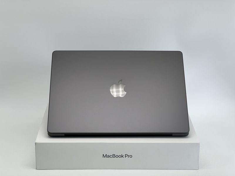 Ноутбук Apple MacBook Pro 14" M5 (MDE14LL/A) / 14 Retina 120Гц 3024х1964 / M5 / RAM 16 GB / SSD 960 GB / Apple / Клас A+ / БУ PPLMCBKPR14M5MD14LLI96016RA фото від Pixel