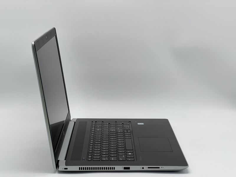 Ноутбук HP ProBook 470 G5 / 17 IPS 60Гц 1920x1080 / i7-8550U / RAM 16 GB / SSD 240 GB / NVIDIA GeForce 930MX / Клас A- / БУ HPPRBK470G5I793024016IAM фото від Pixel